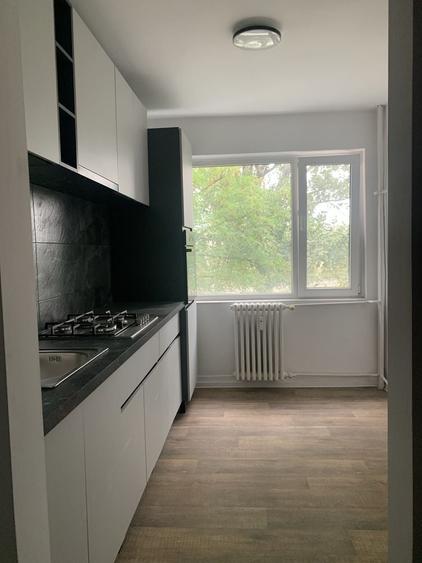 Apartament cu 2 camere decomandat în Podu Roș