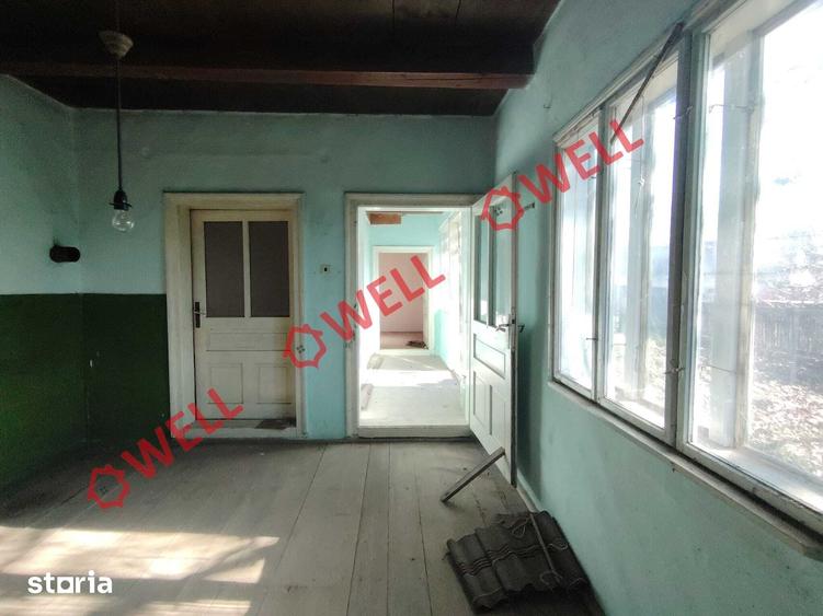 Casă cu 2 camere cu Teren 1440 Mp în Zăbala