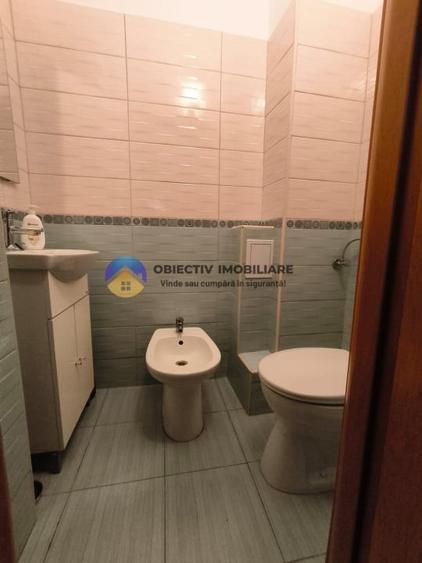 Apartament cu 3 camere decomandat, mobilat în Mărăței