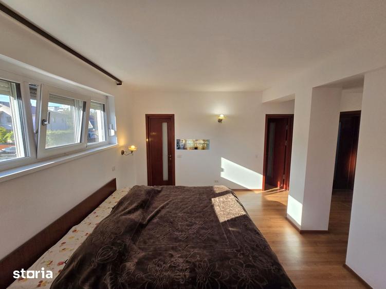 Casă cu 5 camere cu Teren 612 Mp în Central