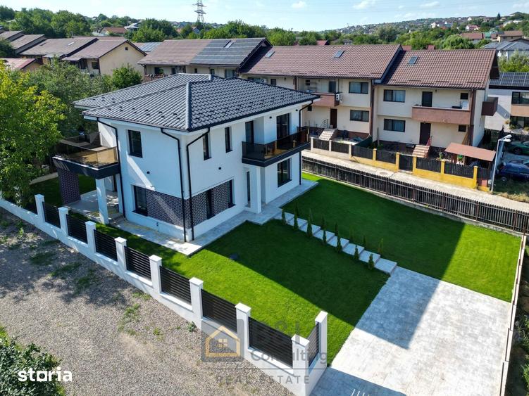 Casă cu 5 camere cu Teren 557 Mp în Miroslava