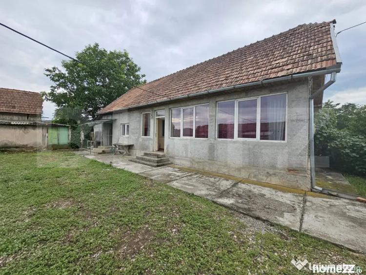 Casă cu 3 camere cu Teren 2698 Mp în Cistei