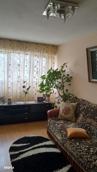 Apartament cu 3 camere decomandat în Țiglina 3