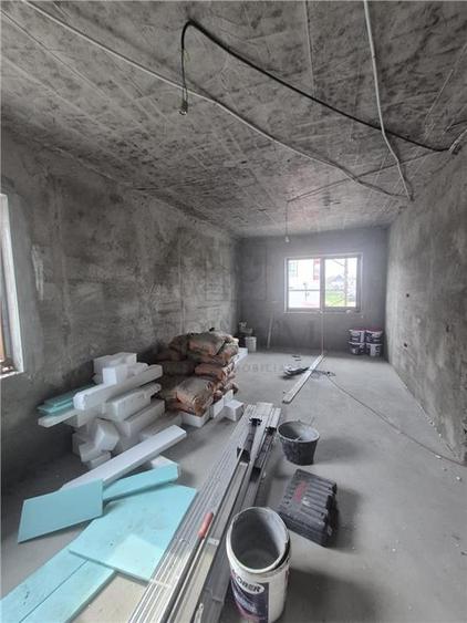 Duplex cu 4 camere cu Teren 305 Mp în Ghiroda