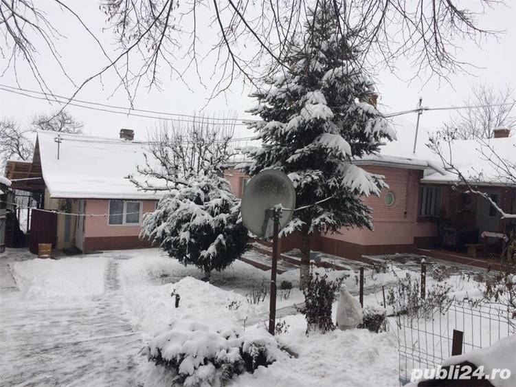 Casă cu 5 camere cu Teren 3000 Mp în Lespezi