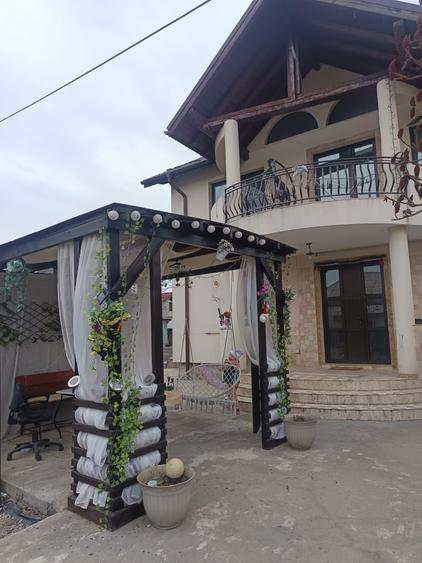 Casă cu 3 camere în Central