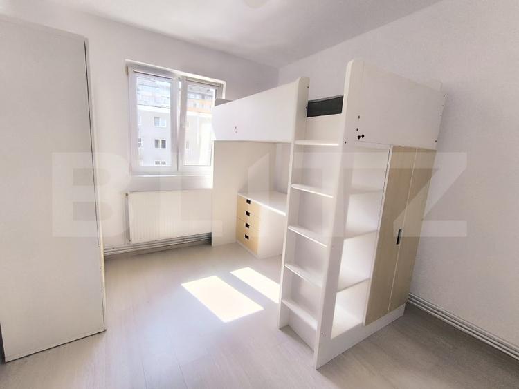 Apartament cu 2 camere semidecomandat, mobilat în Florilor
