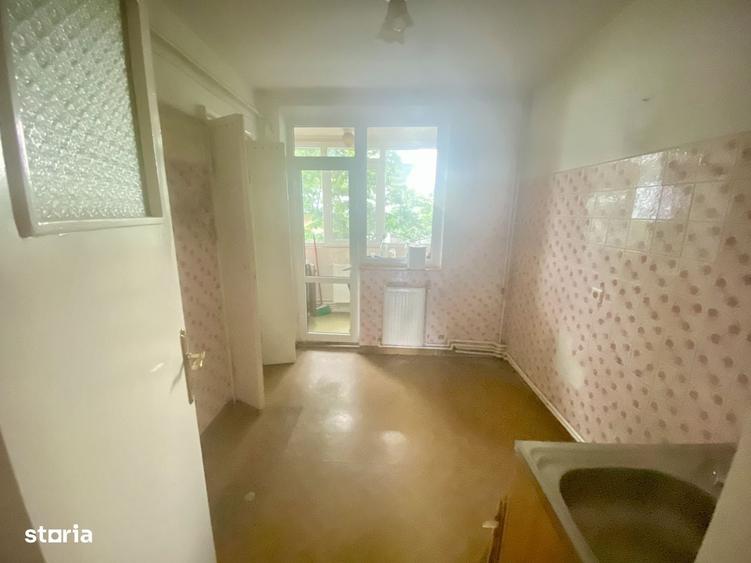 Apartament cu 3 camere decomandat în Țiglina 2