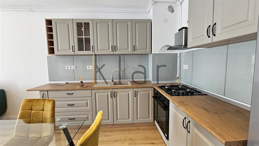 Apartament cu 2 camere semidecomandat, mobilat în Zorilor