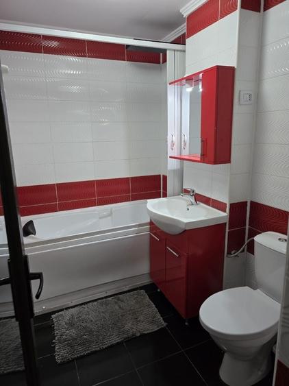 Apartament cu 2 camere semidecomandat în Unirii Sud