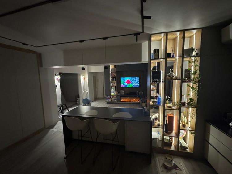 Apartament cu 4 camere decomandat în Ultracentral