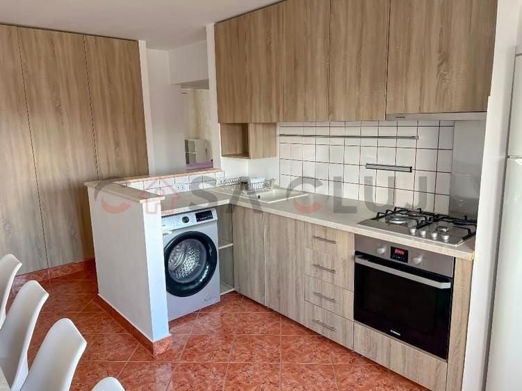 Apartament cu 2 camere decomandat, mobilat în Mărăști