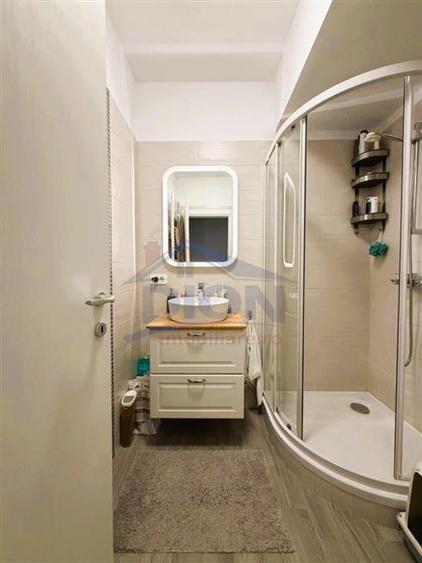 Apartament cu 3 camere decomandat în Drumul Taberei