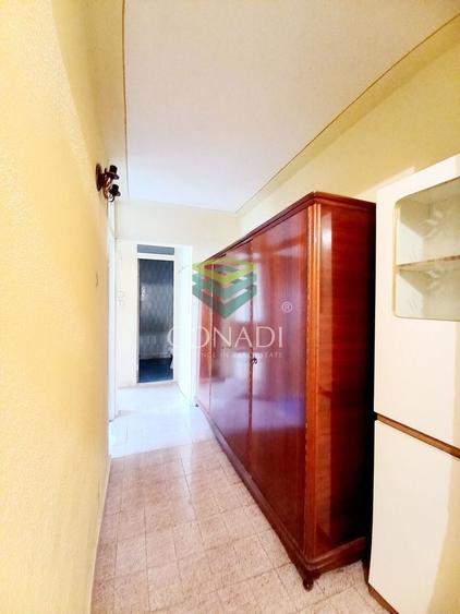 Apartament cu 3 camere decomandat în Băneasa