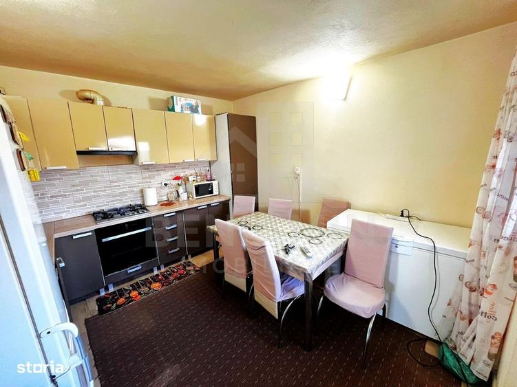 Casă cu 4 camere în Ișalnița