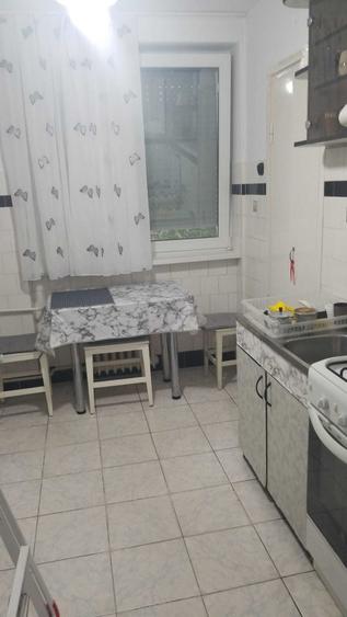 Apartament cu 2 camere semidecomandat în Decebal