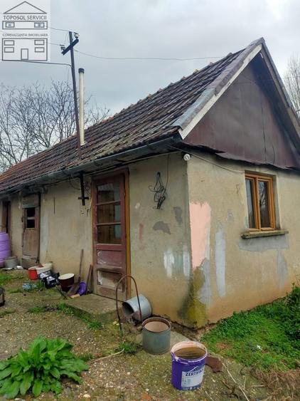 Casă cu 3 camere cu Teren 2672 Mp în Ineu