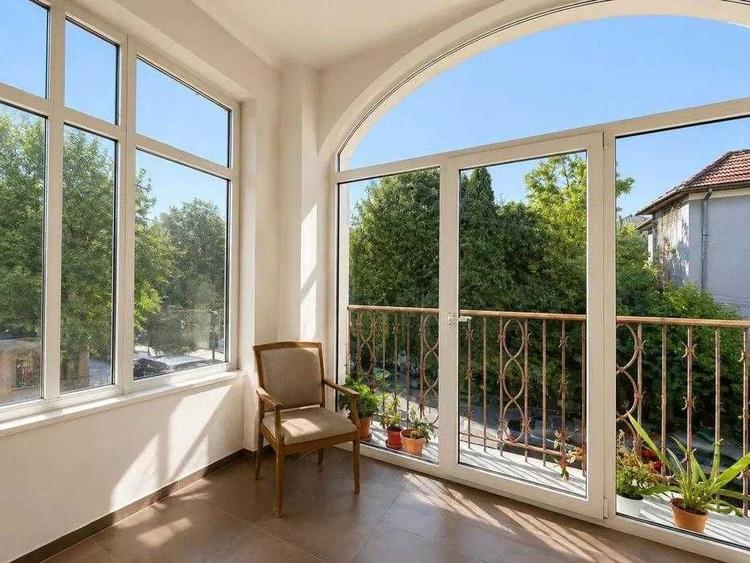 Apartament cu 3 camere decomandat în Ultracentral