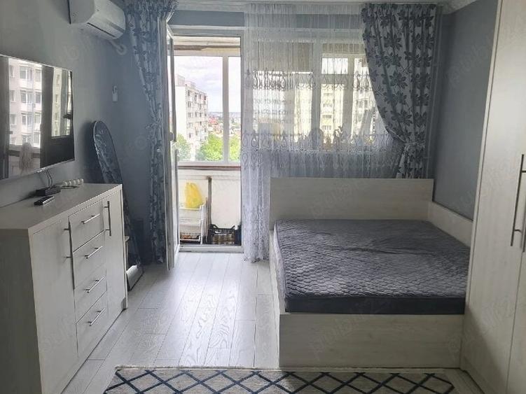 Apartament cu 3 camere decomandat în Pantelimon