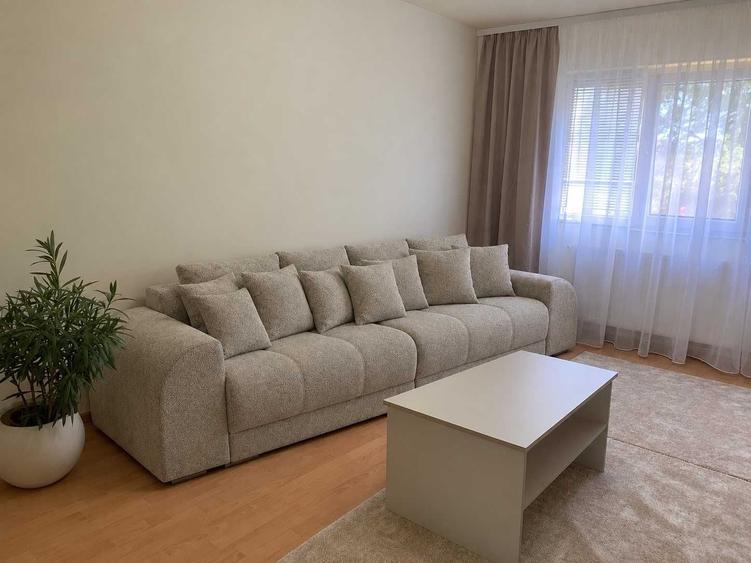 Apartament cu 2 camere decomandat în Lipovei