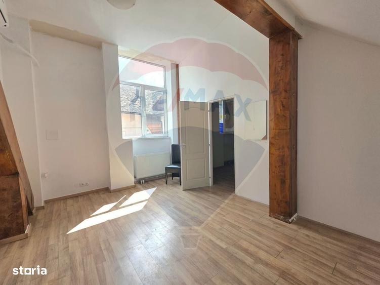 Spațiu comercial, de 179 mp, în Central