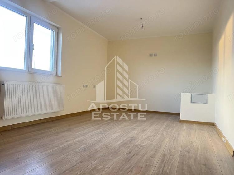 Casă cu 4 camere cu Teren 220 Mp în Giarmata