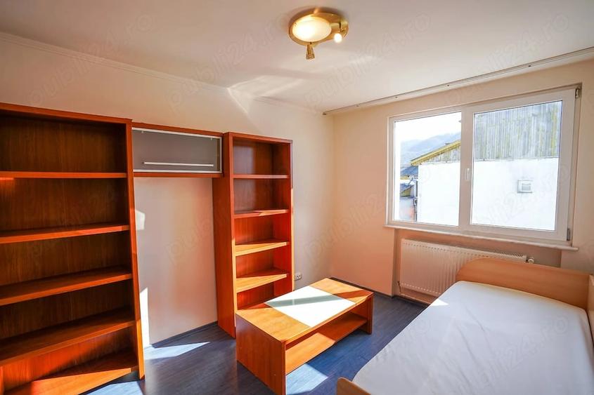 Apartament cu 3 camere decomandat în Precista