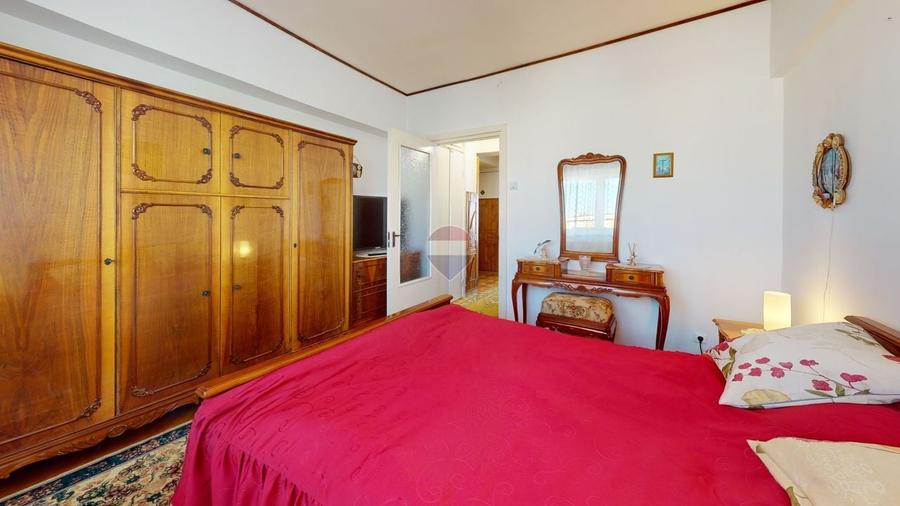 Apartament cu 4 camere decomandat, mobilat în Astra