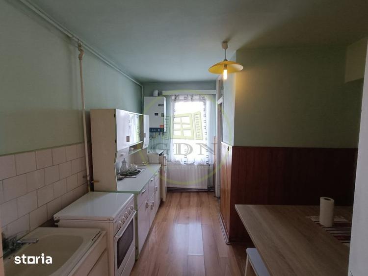 Apartament cu 4 camere în Central