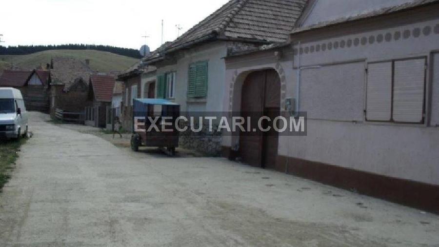 Casă individuală cu 3 camere cu Teren 509 Mp în Poiana Sibiului