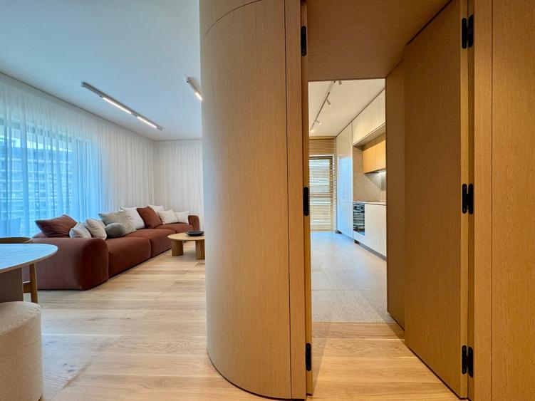 Apartament cu 3 camere decomandat în Pipera