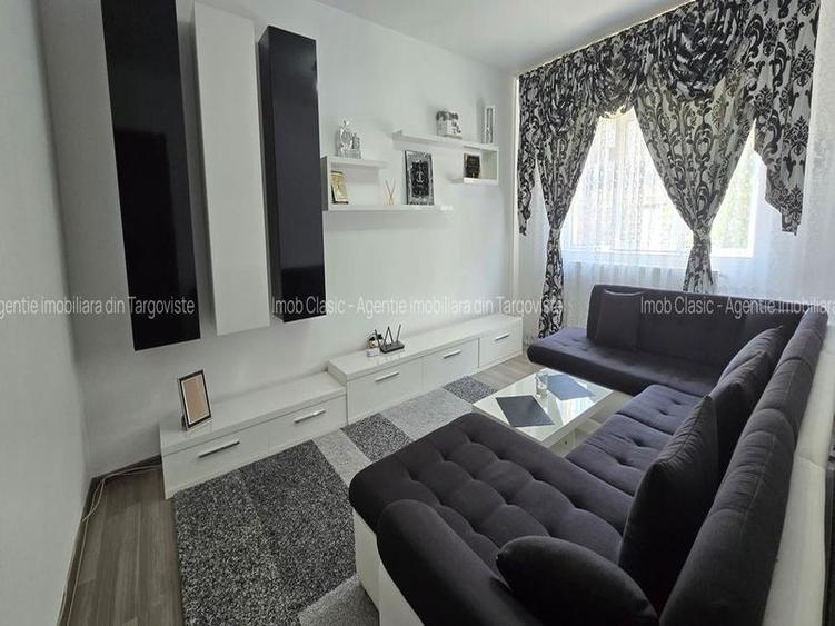 ETAJ 1,Micro  3 Târgoviște,  vânzare apartament 3camere - 1