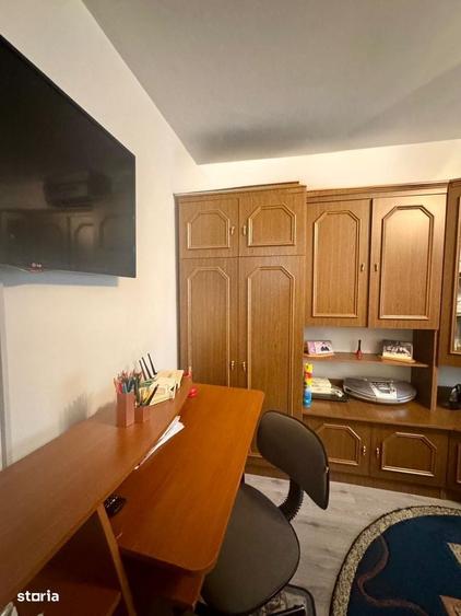 Apartament cu 2 camere decomandat în Nicolina