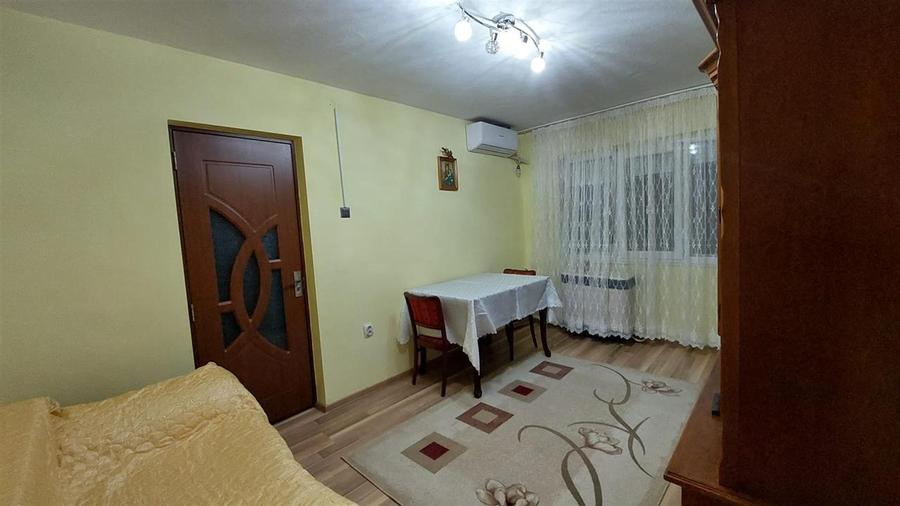 Apartament cu 2 camere nedecomandat în Viziru 1