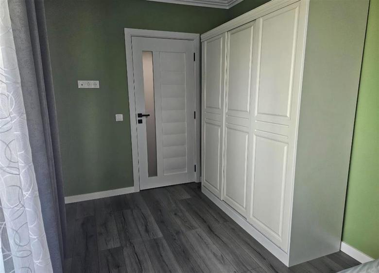 Apartament cu 3 camere decomandat în Păcurari