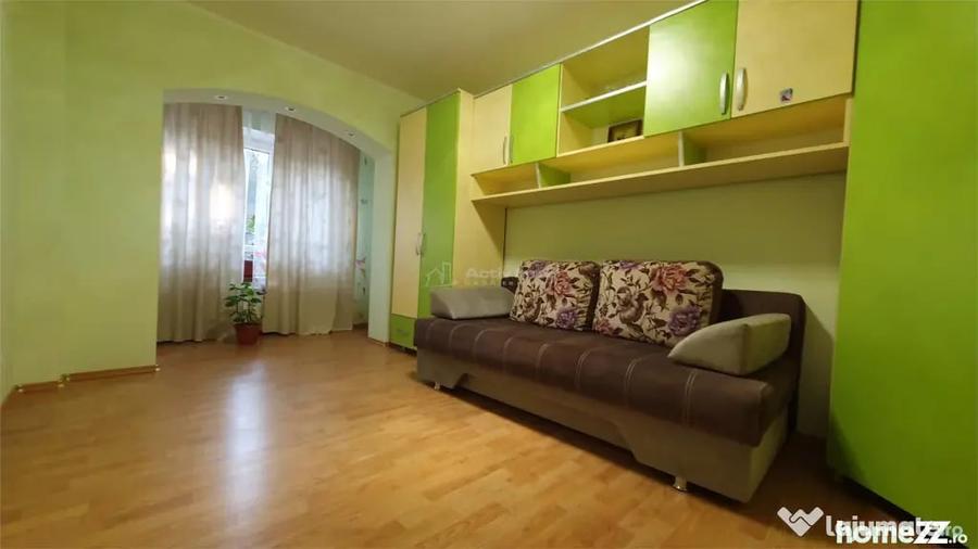 Apartament cu 3 camere decomandat în Burdujeni