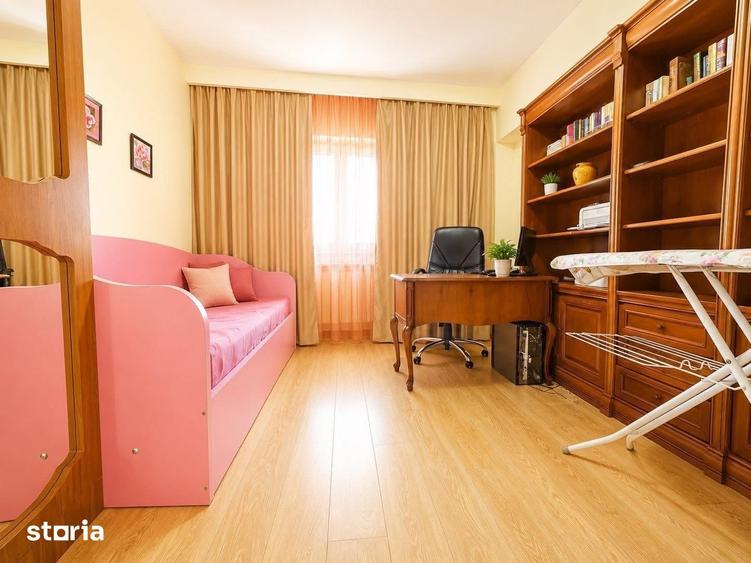 Apartament cu 4 camere în Coiciu