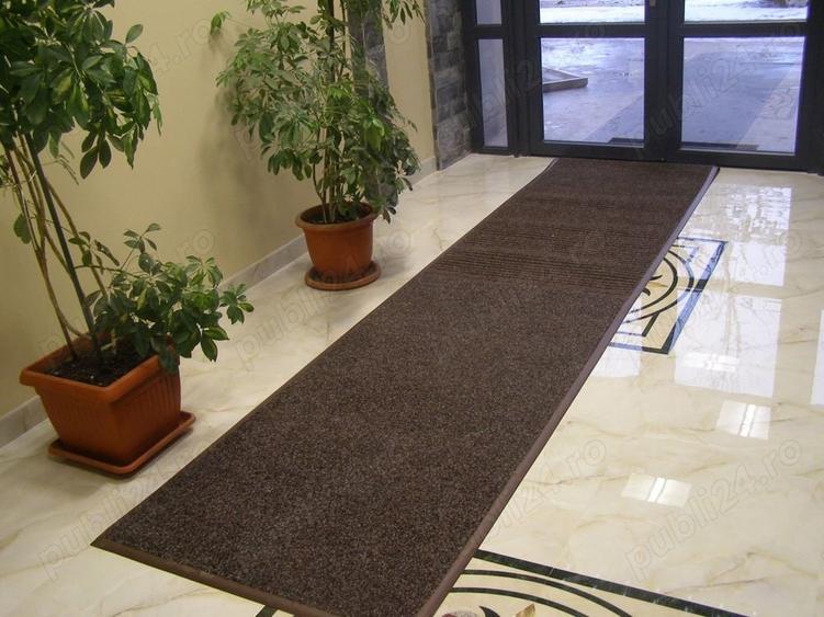 Apartament cu 4 camere decomandat în Oltenița