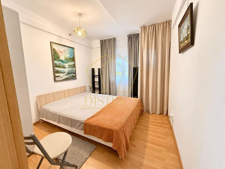Apartament cu 3 camere semidecomandat, mobilat în Girocului