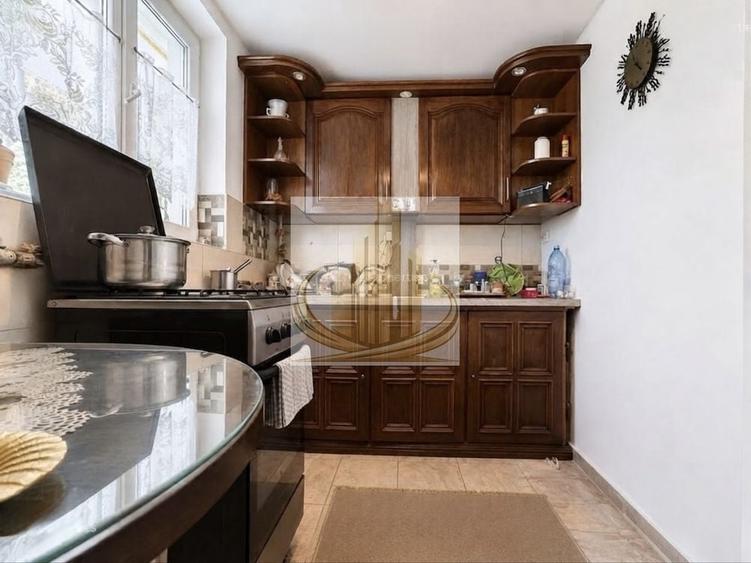 Apartament cu 2 camere nedecomandat, mobilat în Brâncoveanu