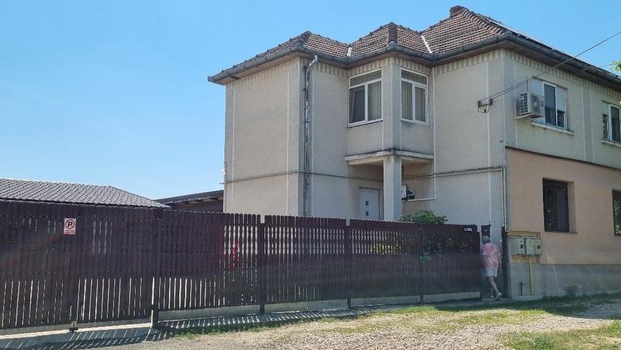 Duplex cu 2 camere cu Canalizare în Nord