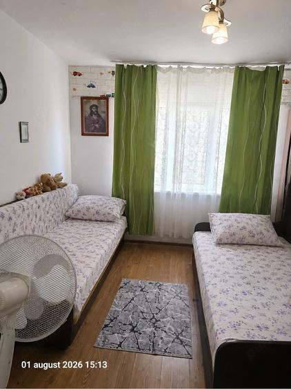 Garsonieră decomandată în Schela