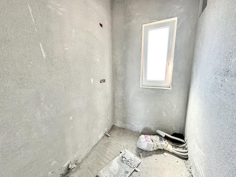 Duplex cu 5 camere cu Canalizare în Moșnița Veche