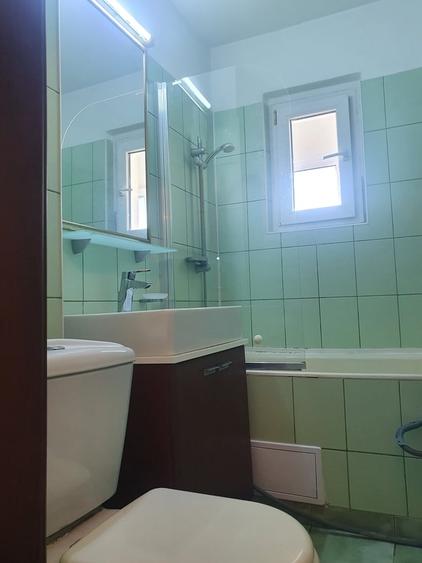 Apartament cu 2 camere semidecomandat în Baba Novac