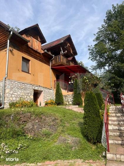Casă cu 4 camere cu Teren 1809 Mp în Ocoliș