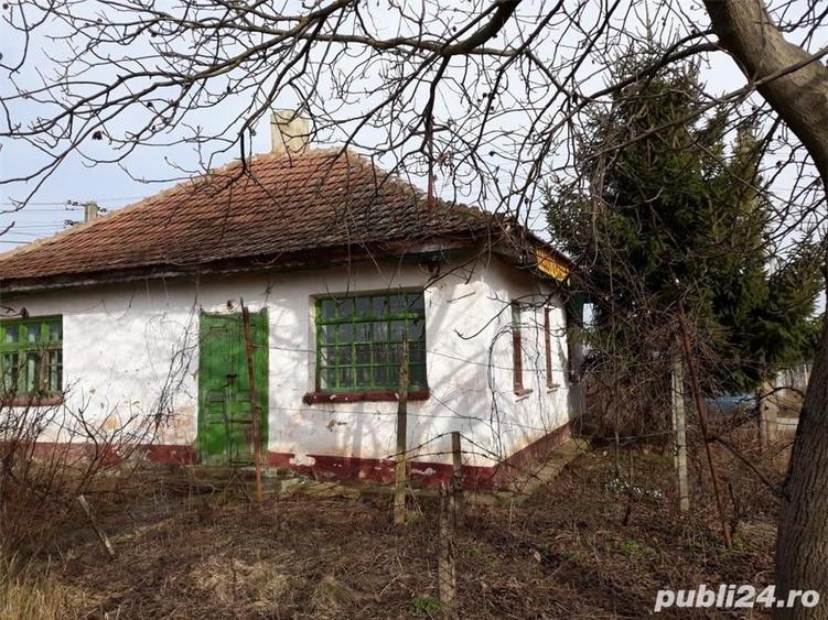 Casă cu 2 camere cu Teren 2300 Mp în Galoșpetreu
