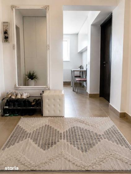 Apartament cu 2 camere decomandat în Romanilor