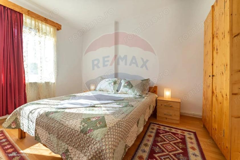 Casă cu 16 camere cu Teren 417 Mp în Bazna