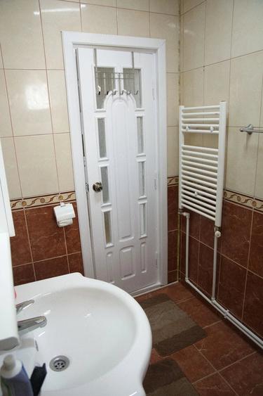 Inchiriez apartament cu 3 camere decomandate. - 4