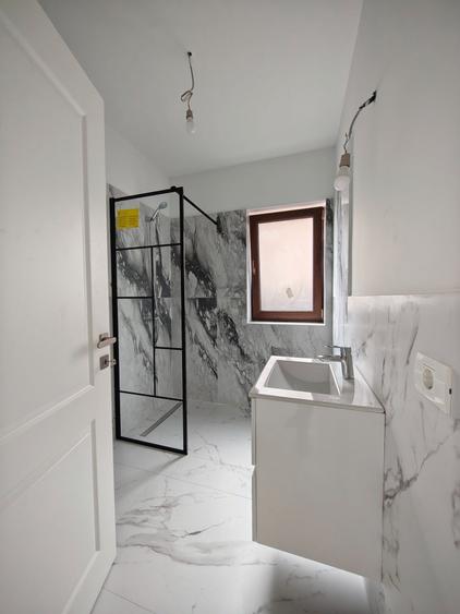 Casă individuală cu 4 camere cu Canalizare în Bălăceanca